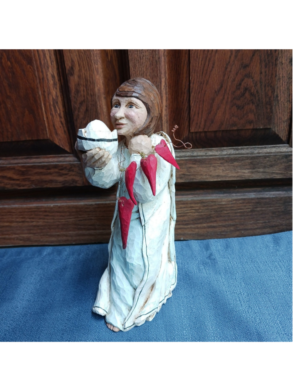 Mary Schwahenlander 2010 Nurse Art Hand Carved Wooden Memorial Hearts